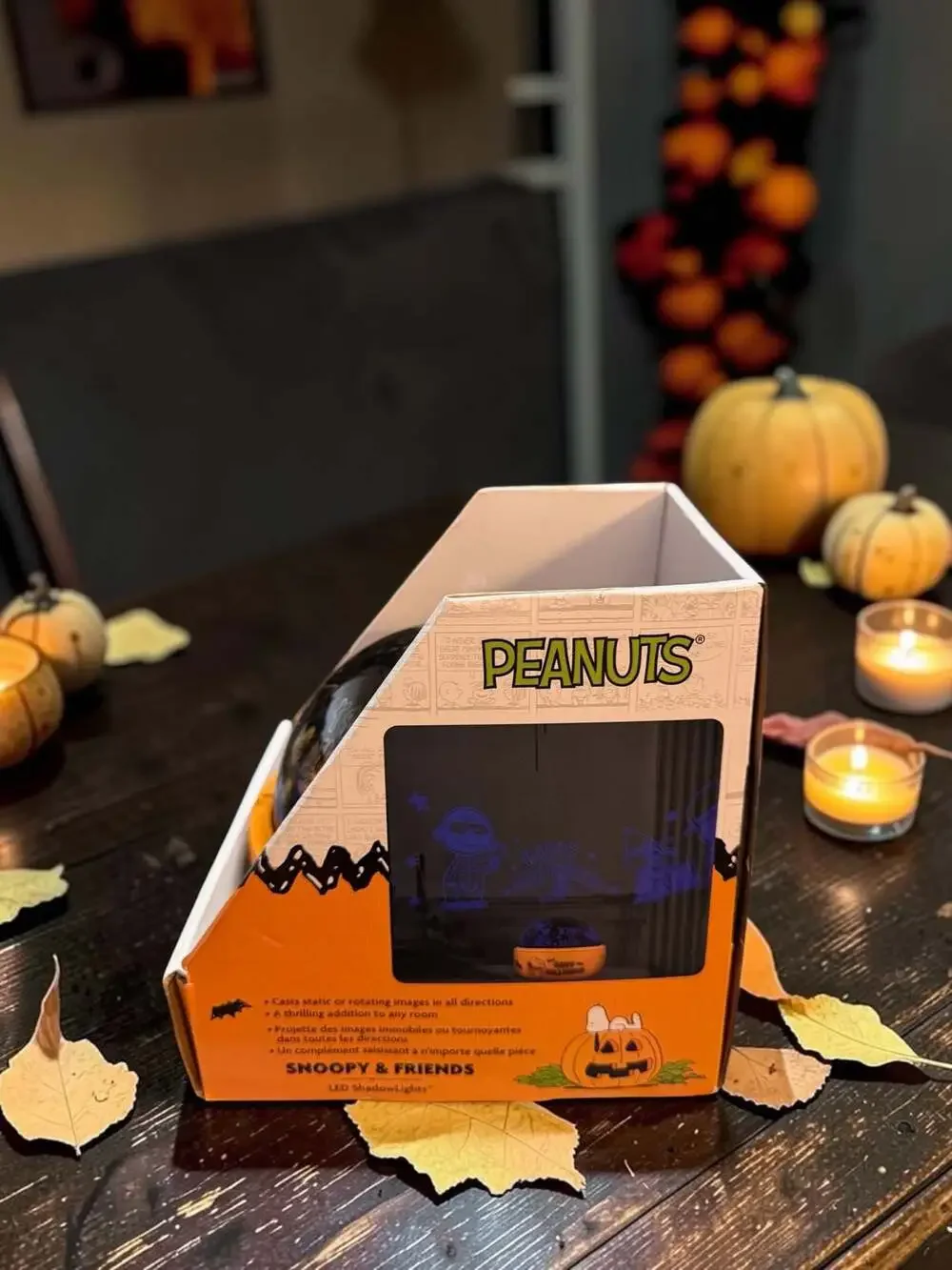 Gemmy Peanuts Snoopy & Friends Halloween Rotating LED ShadowLights Projector